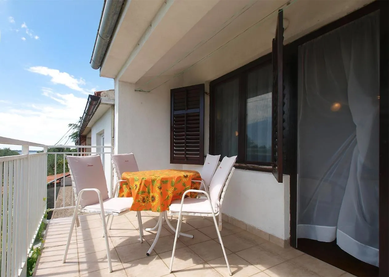 Apartments Tomislav 2078 Peroj Croatia
